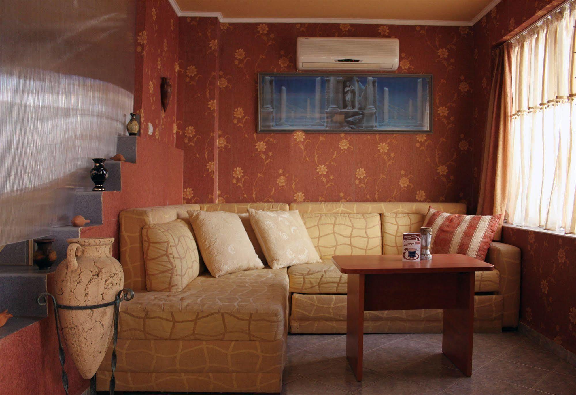 Antik Hotel Várna Kültér fotó