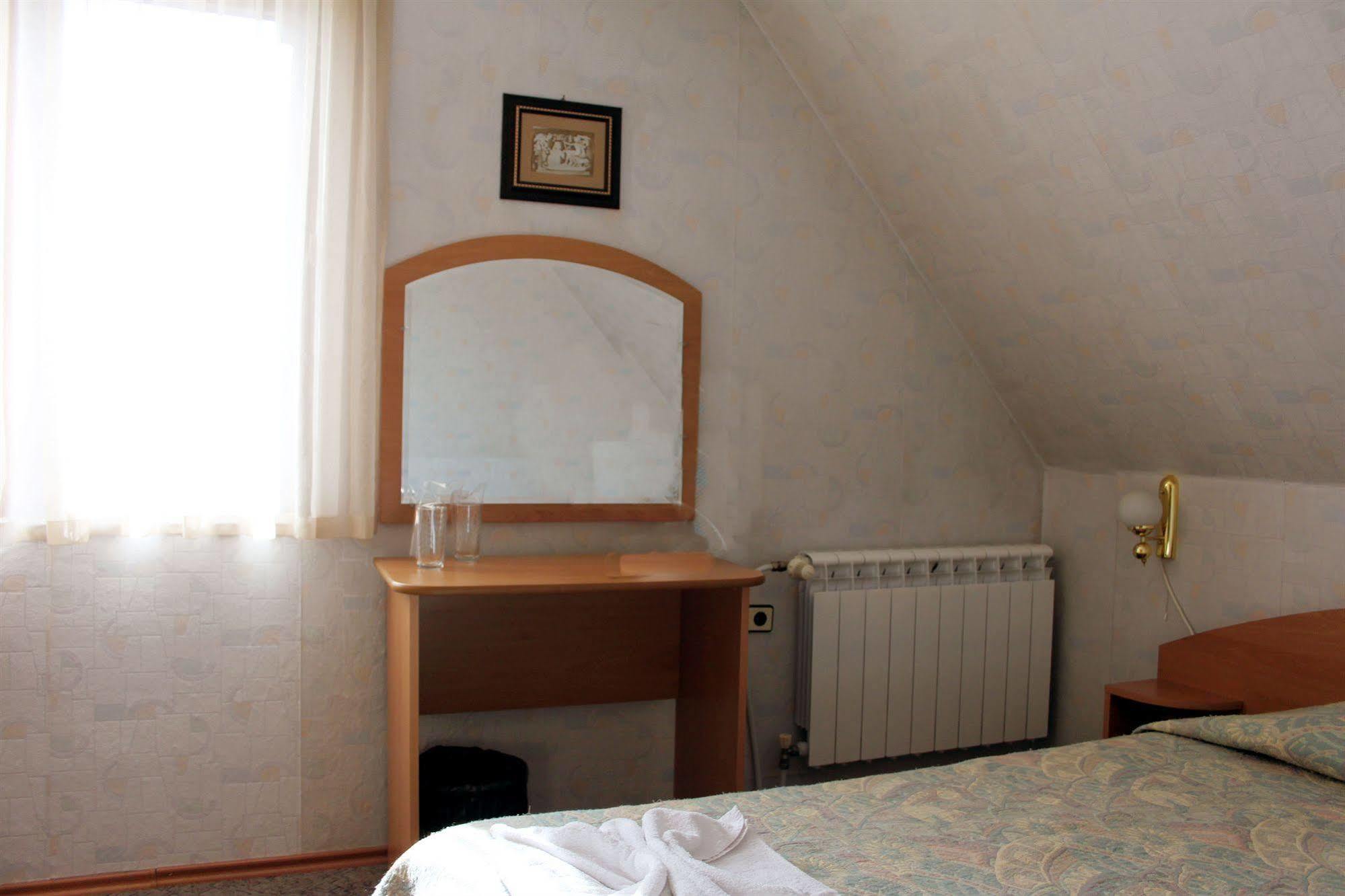 Antik Hotel Várna Kültér fotó